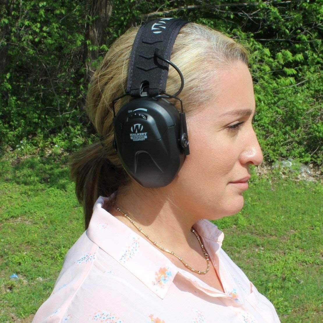 Walker's Razor Compact Electronic Youth/Women's 23dB NRR Noise-Canceling Hunting Gun Range Shooting Hearing Protection Muff, 2 AAA Batteries Included