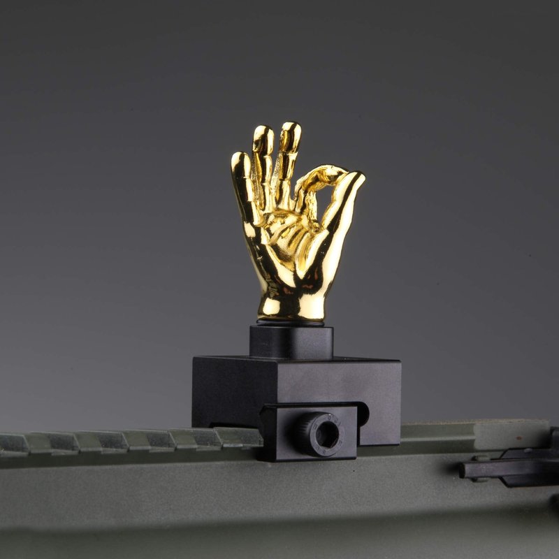 Stinger Novelty Finger Sight Set, Front and Rear Iron Sight Set, Fit Picatinny Rail and Weaver (Gold Color, Straight 90 Degree)