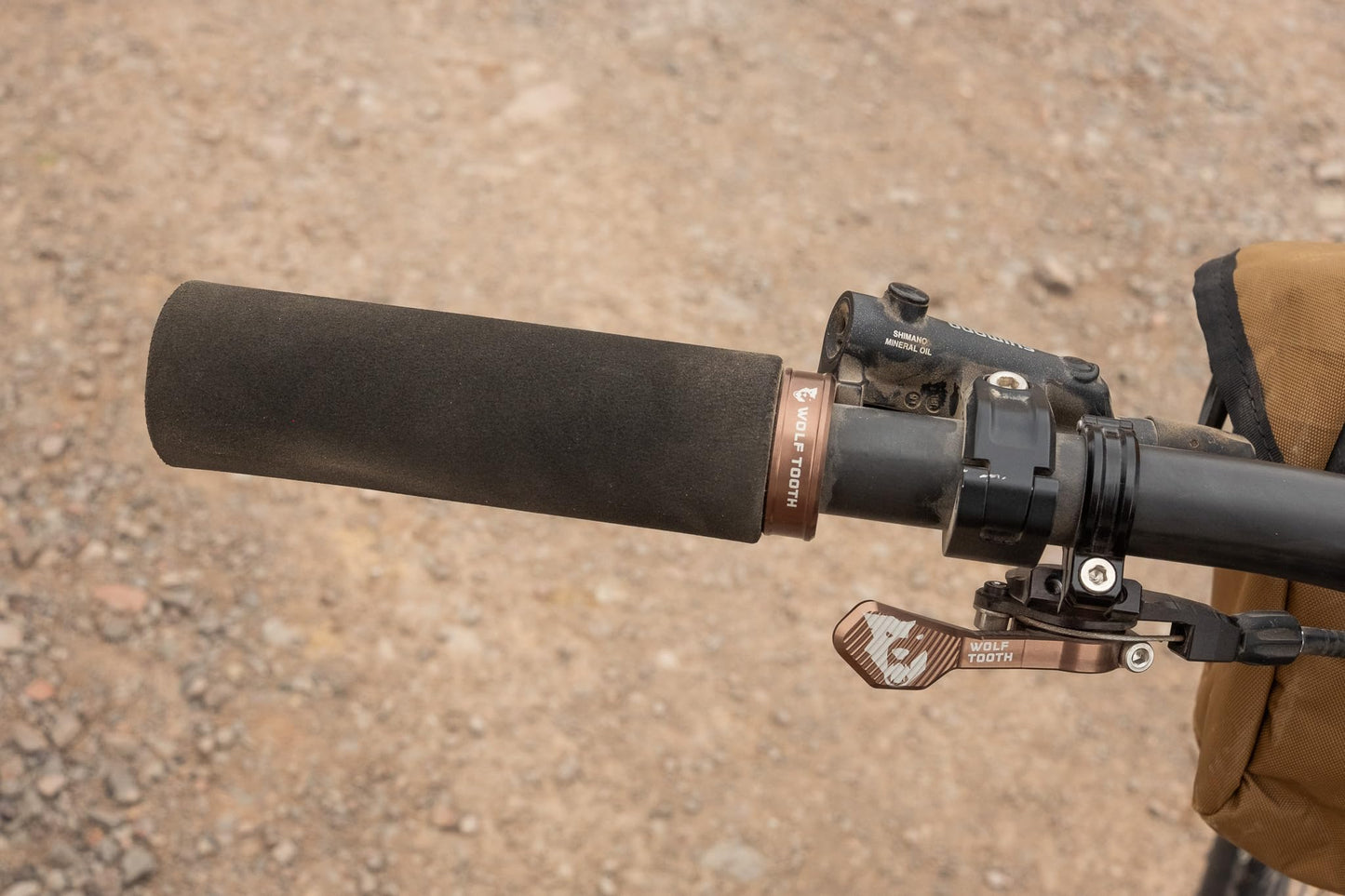 Wolf Tooth Lock-On Fat Paw Grip - Black Grip with Black Collar