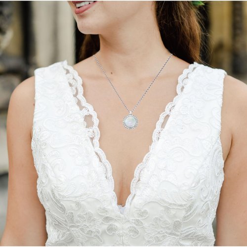E TRUEE Golf Ball Marker Necklace, Pearl Crystal Ball Marker, Golf accessories,Golf gifts, Golf Ball Markers for Women