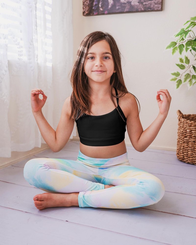 Stelle Girls Sports Bra Training Bra Spaghetti Strap Y Back Bra Yoga Crop Top for Teens Kids(Black,L)
