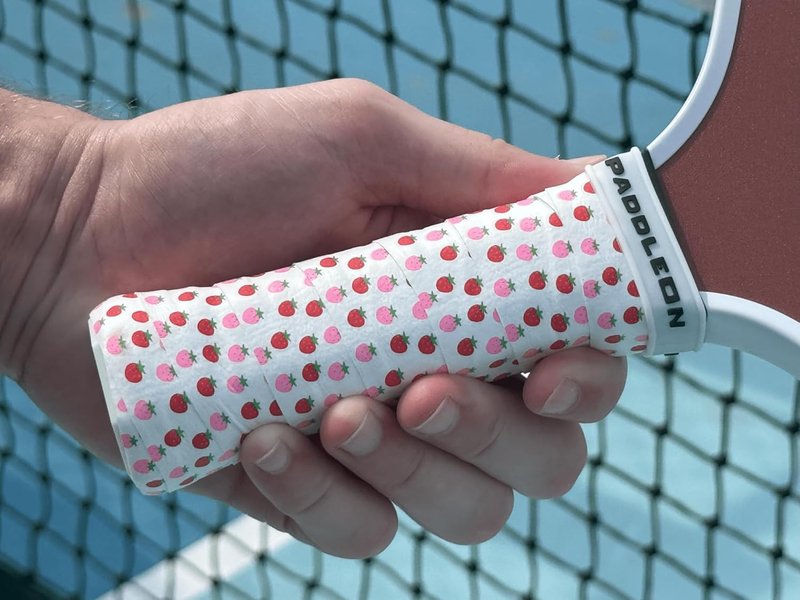 Pickleball Paddle Overgrip Tape, Anti-Slip & Tacky Grip, High Moisture Absorption, Quick-Dry & Durable, 3-Pack, Easy to Apply (Strawberry)