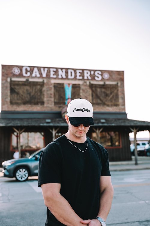 Classic Cowboy The Kelce Snapback Cap for Men and Women – Off-White and Black Adjustable Snap Back Hat – Ideal for Outdoors and Everyday Wear