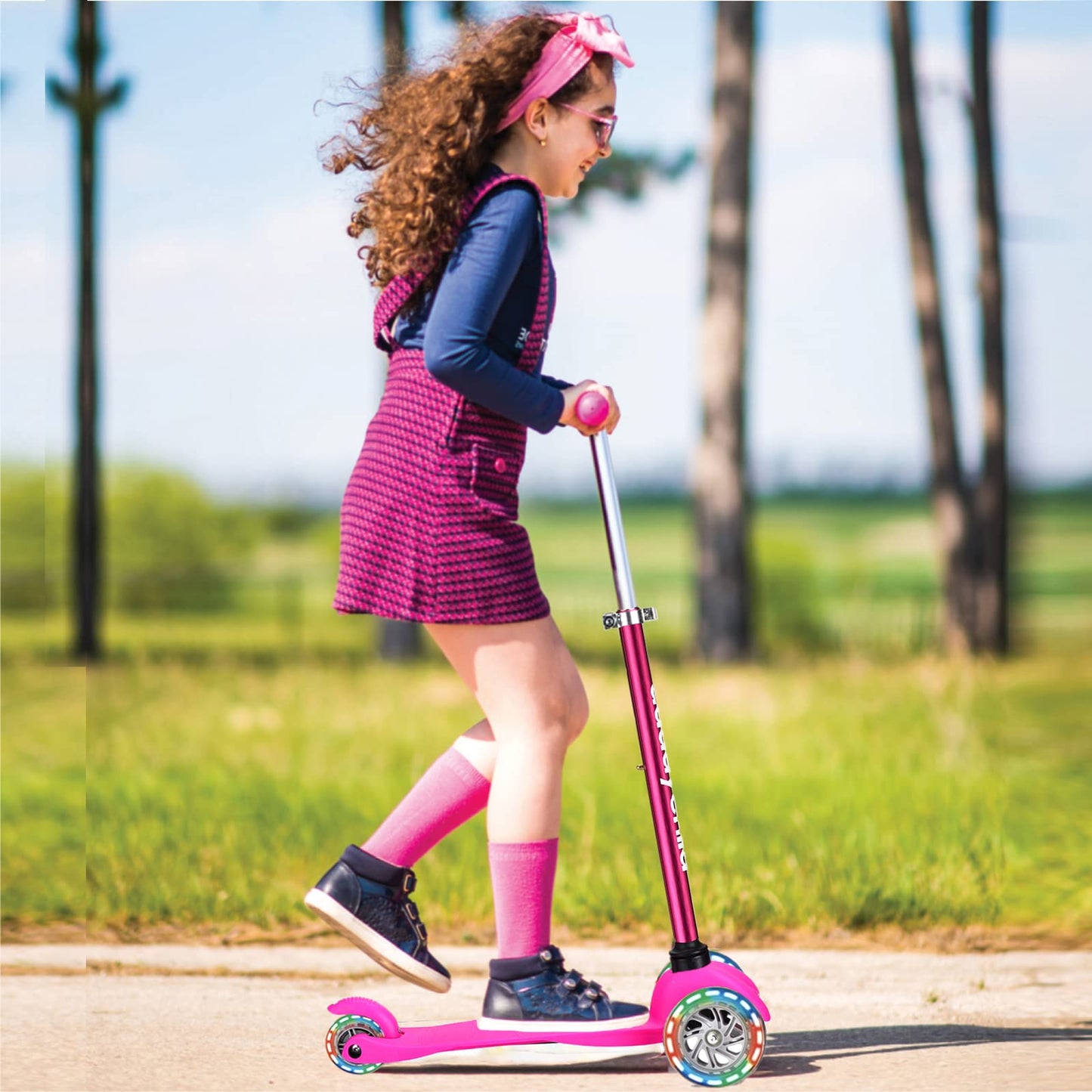 3-Wheel Kick Scooter for Kids Ages 3-8 Lean-to-Steer Toddler Scooter with Extra Wide Light Up Wheels, 4 Adjustable Heights, Foldable Scooters for Boys & Girls, Max Weight 110lbs (Pink)