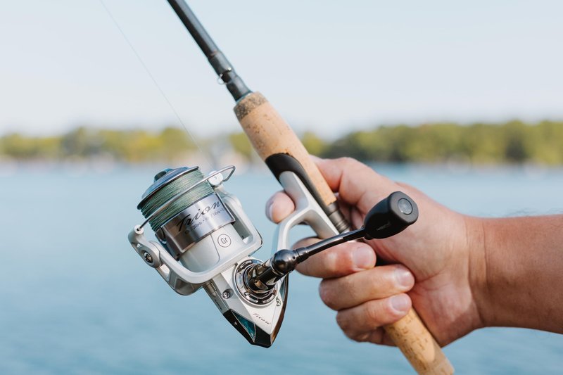 Pflueger Trion Spinning Reel, Size 20 Fishing Reel, Right/Left Handle Position, Graphite Body and Rotor, Corrosion-Resistant, Aluminum Spool, Front Drag System,Silver