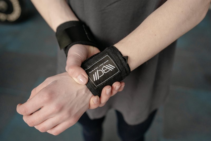 WARM BODY COLD MIND - Premium Cotton Weight Lifting Wrist Wraps for Cross Training, Powerlifting, Deadlift, Weightlifting, Gym, Wrist Straps, Workout, Fitness, Heavy-Duty Suppor (Military)
