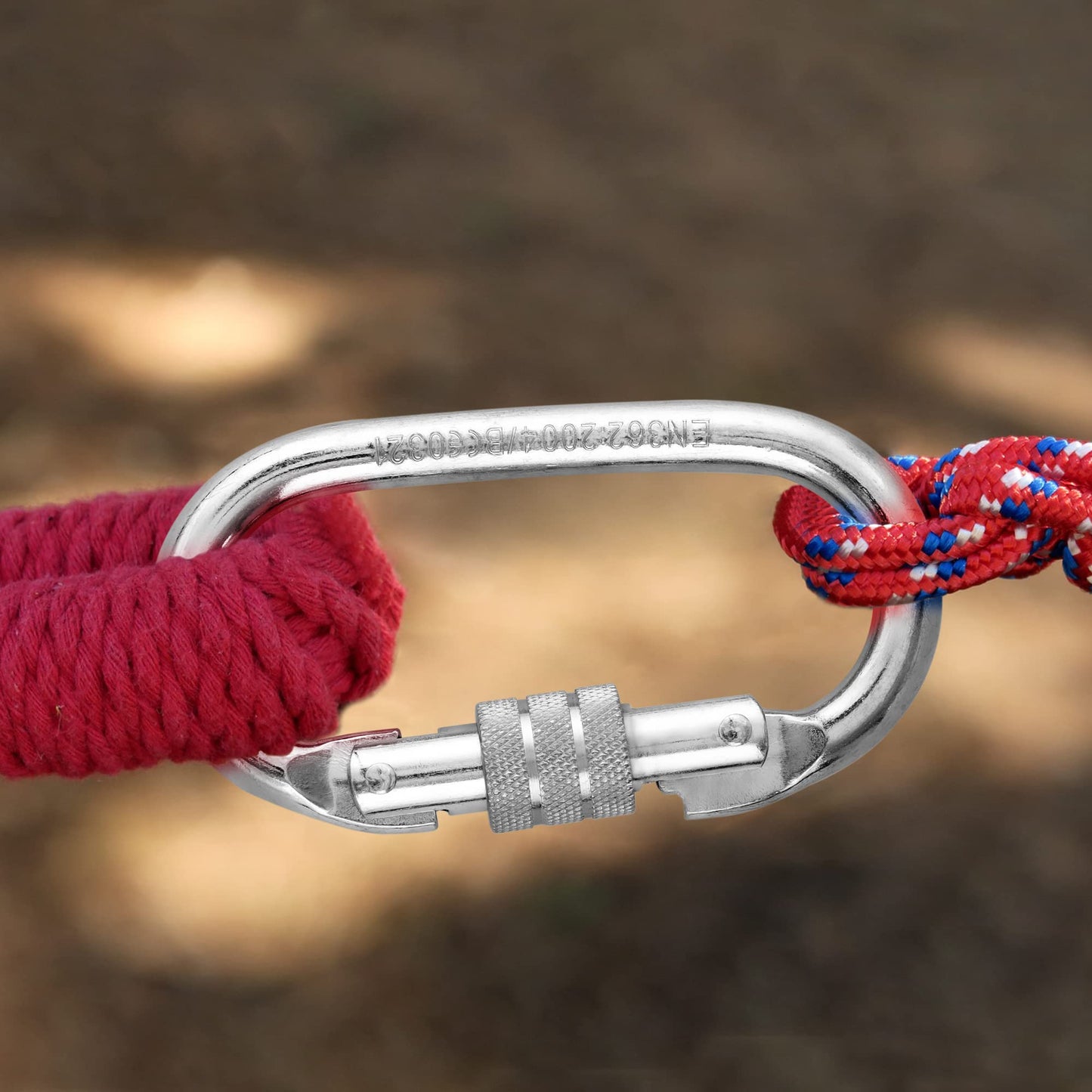 EMEKIAN 2 Pack Oval Indoor Outdoor Climbing Carabiner, Screw Locking Heavy Duty Safety Caribeener Clips, 25 KN (5600 LBS) for Hammock, Rope, Hiking, Camping