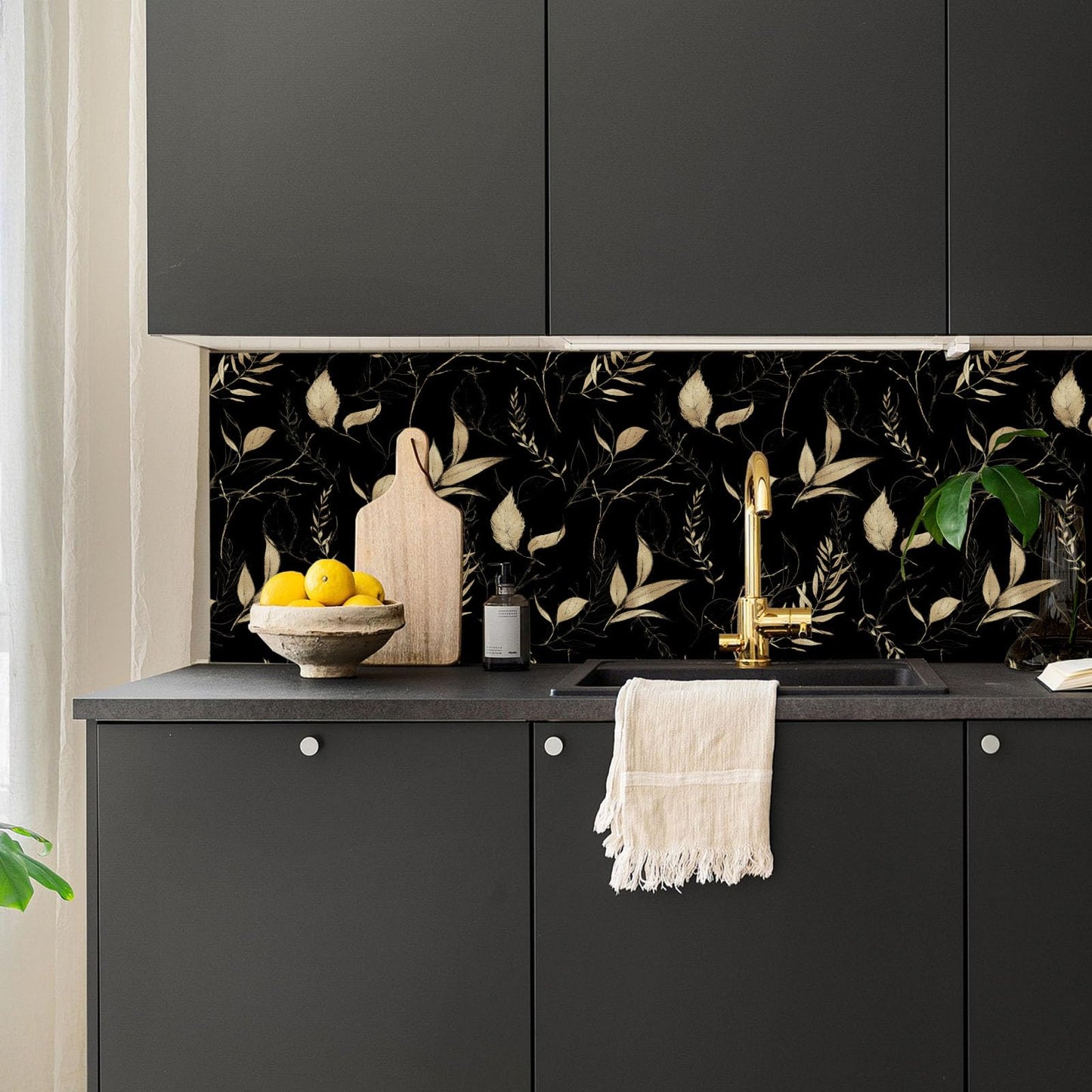 Akodm Black and Champagne Gold Leaf Wallpaper Peel and Stick Botanical Vintage Contact Paper for Cabinets Drawers Bathroom Removable Self Adhesive Thick Vinyl Waterproof Luxury Wallpaper 17.7"x70.8"
