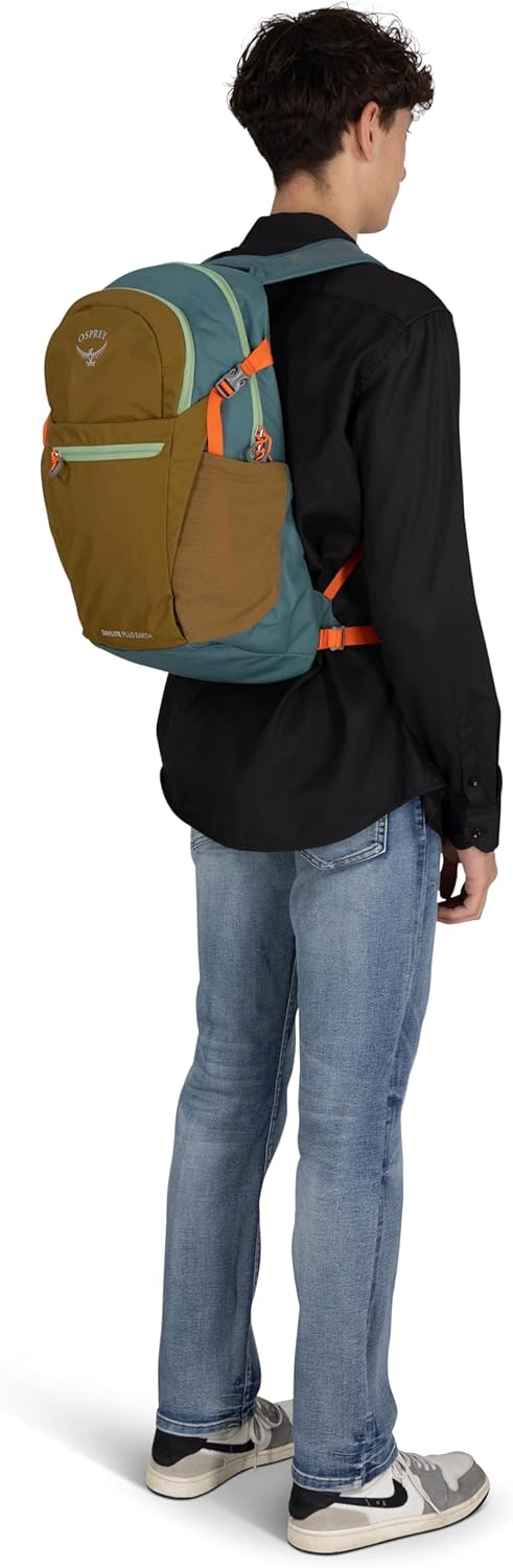 Osprey Daylite Plus Commuter Backpack - Versatile Design for Men & Women | Dark Charcoal/Blue Flame