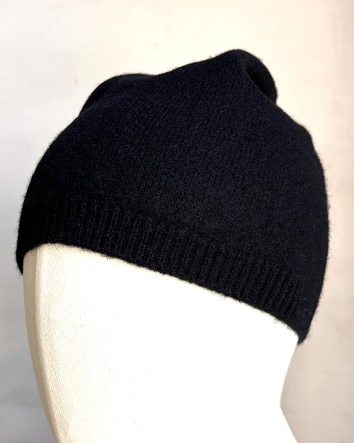 EILIZ 100% Superfine Merino Wool Beanie Hat Winter Warm-2PLY Unisex-Men and Women Skull Cap Toque (US, Alpha, One Size, Black)