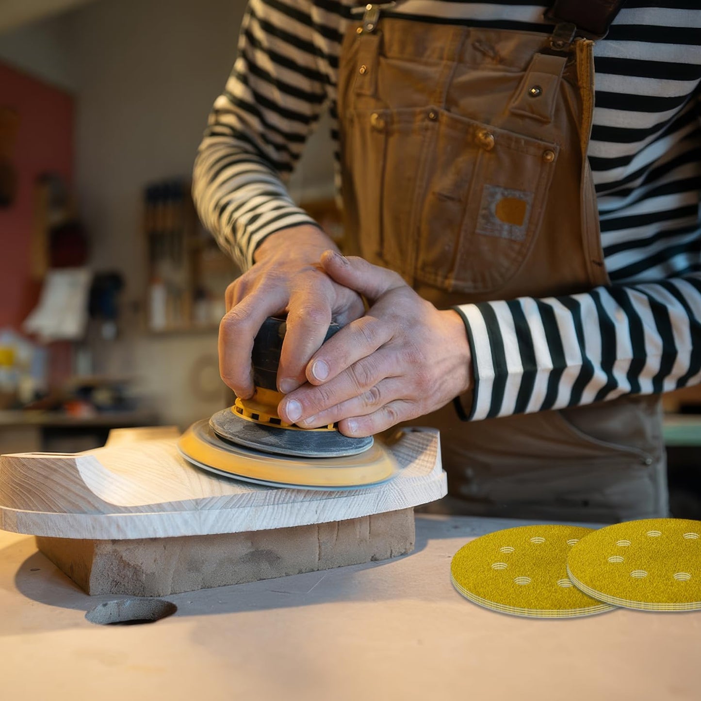 MAOKLA 60 Grit 5 Inch Sanding Discs, 8 Hole, Hook and Loop, Sandpaper for Orbital Sander, Wood, Metal, Auto（70 PCS）