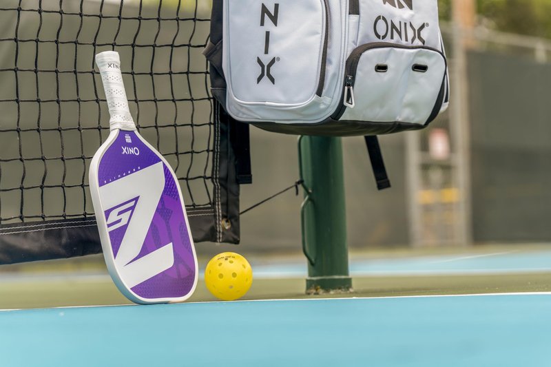 Onix Z5 Graphite Carbon Fiber Pickleball Paddle with Cushion Comfort Grip for Enhanced Control, Power, and Comfortable All-Day Performance