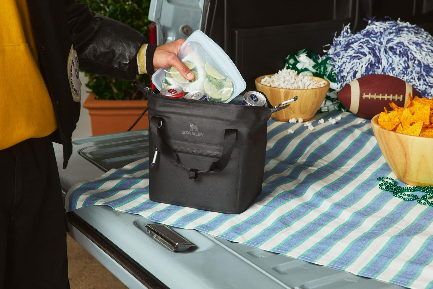 STANLEY All Day Julienne Midi Soft Cooler Bag and Lunch Box 12 Quarts | 20 Can Cooler with Handles and Strap | Stays Cold for Hours | Insulated Travel Bag with Zipper | BPA-Free | Black