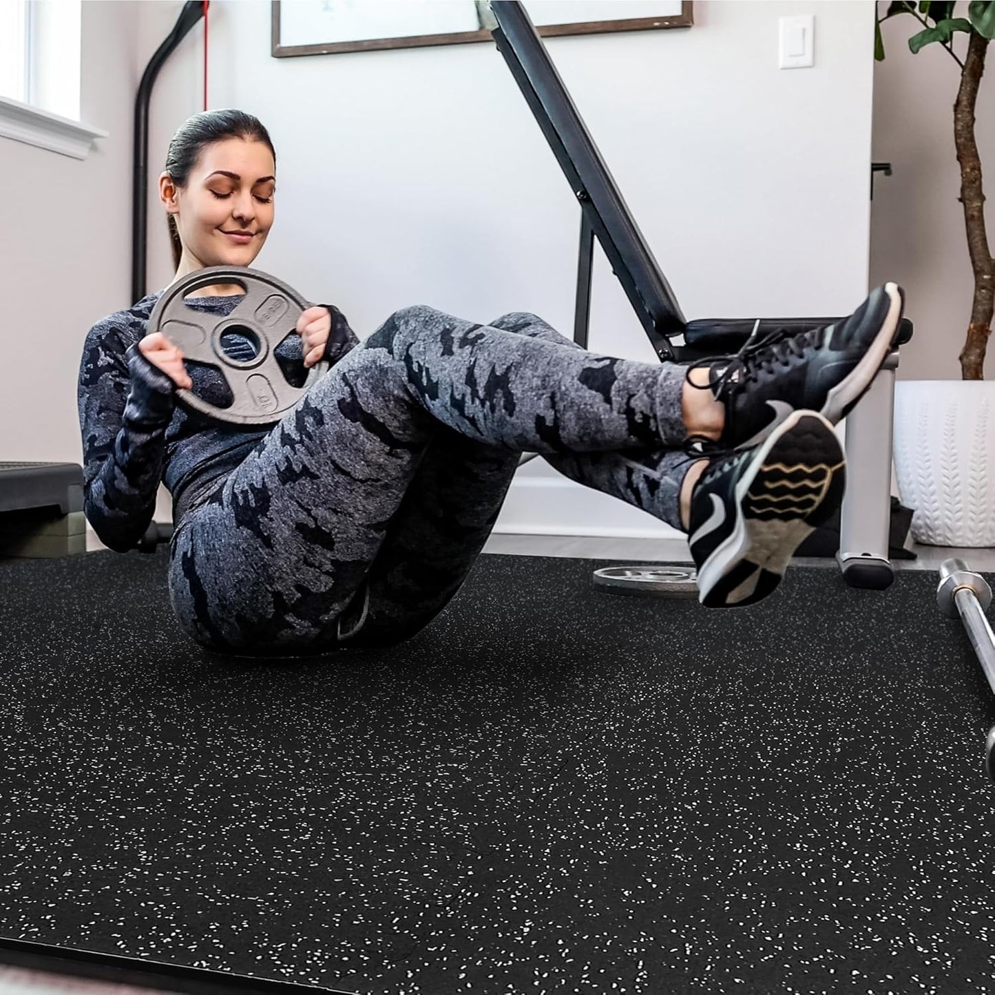 SUPERJARE Rubber Top Exercise Mats - 0.4'' Thick High Density EVA Foam | 24 Pcs, 96 Sq Ft, Black/Grey