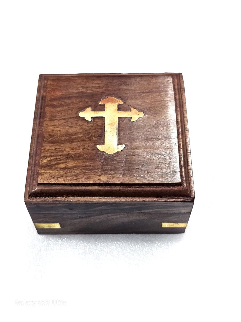 Vintage Brass Compass with Engraved Quote – “Go Confidently in The Direction of Your Dreams” – Nautical Compass with Chain & Rosewood Box – Graduation, Retirement Gift for Him or Her