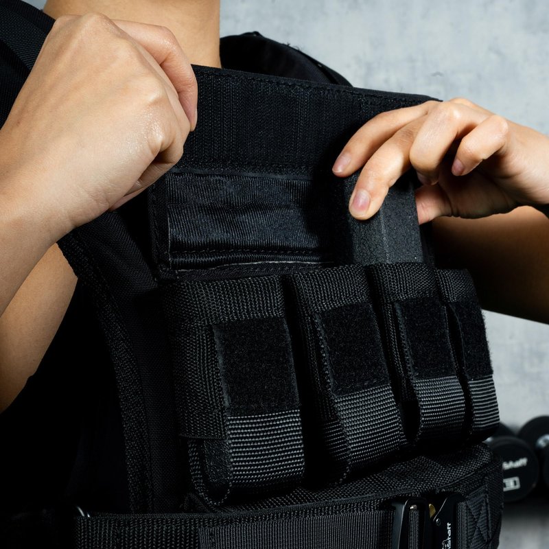 Amstaff Adjustable Weighted Vest with Iron Blocks - Weight Vests for Men & Women - Versatile Wearable Weighted Vest for Fitness Workouts, Strength and Endurance Training, Running, Crossfit (36 lbs)