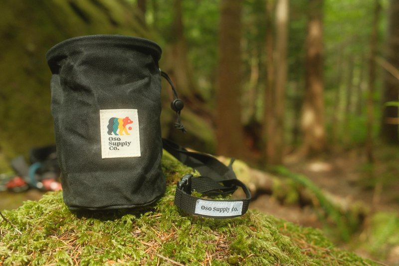 Oso Supply Co - Waxed Canvas Chalk Bag for Rock Climbing, Bouldering Chalk Bucket with Belt, Waterproof, Zippered Pocket - Perfect Rock Climbing Gear, Equipment for Indoor/Outdoors (Charcoal Black)