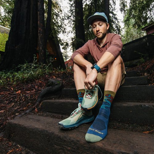 Darn Tough Vermont Men's Micro-Crew Hiking Socks, Chasing Waterfalls, Lightweight Cushioned Crew Socks for Men (Style 5020) - Denim, X-Large