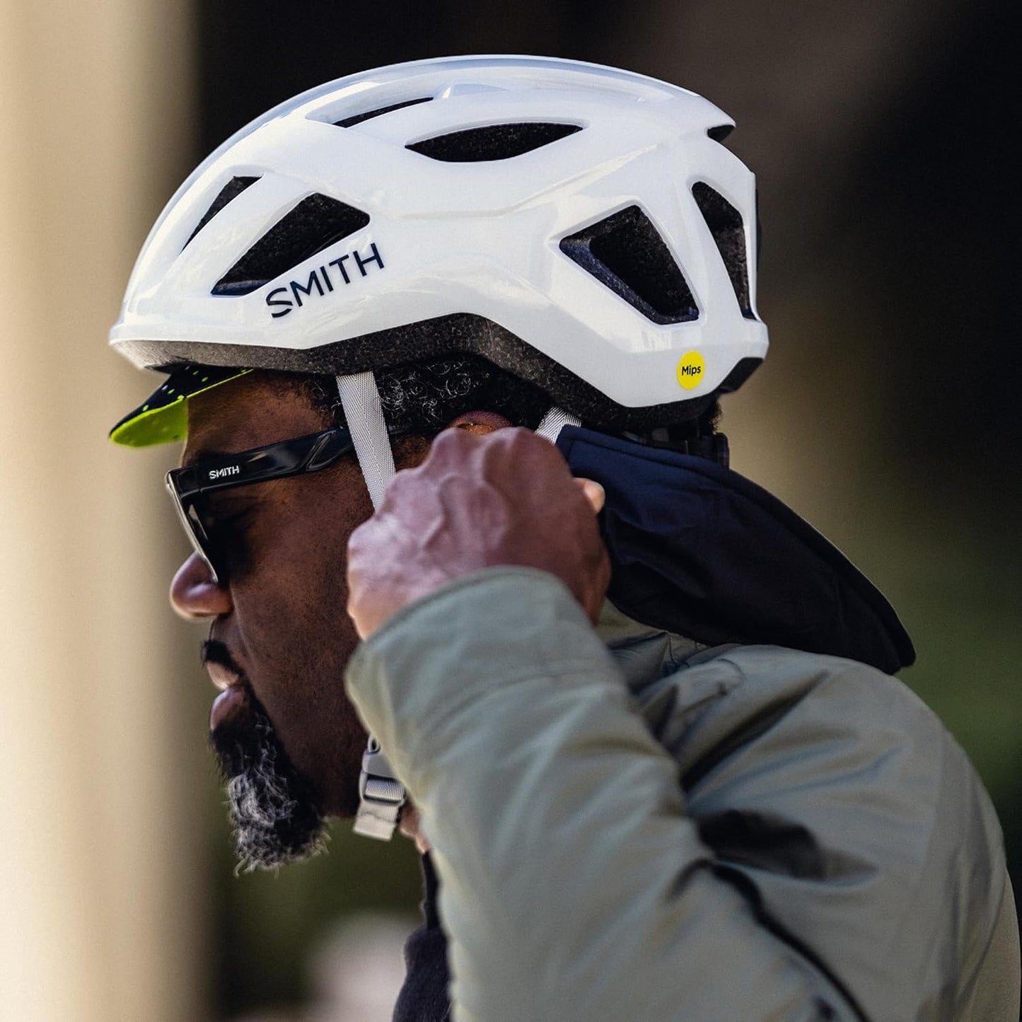 Smith Signal Cycling Helmet - MIPS Technology for Enhanced Safety | Unisex Adult Road Bike Helmet
