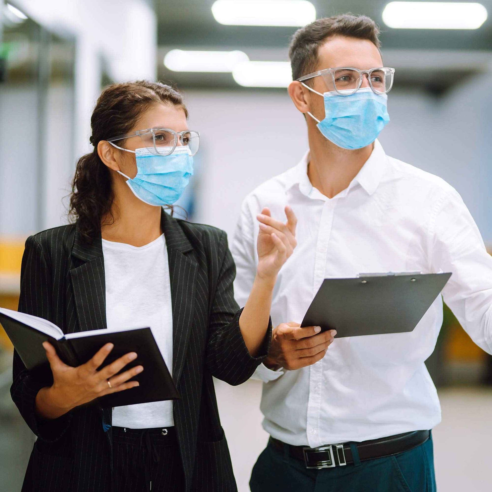 Stylish Safety Glasses, Clear Anti-Fog Anti-Scratch Protective Glasses For Men And Women（Clear+Gray（2 Pack））