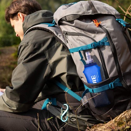 Azarxis Soft Flask Collapsible TPU Running Water Bottles Handheld BPA-Free 250ml 350ml 500ml 600ml for Hydration Vest Pack Trail Hiking Cycling Climbing (250ml / 8.45oz - 2 Pack)