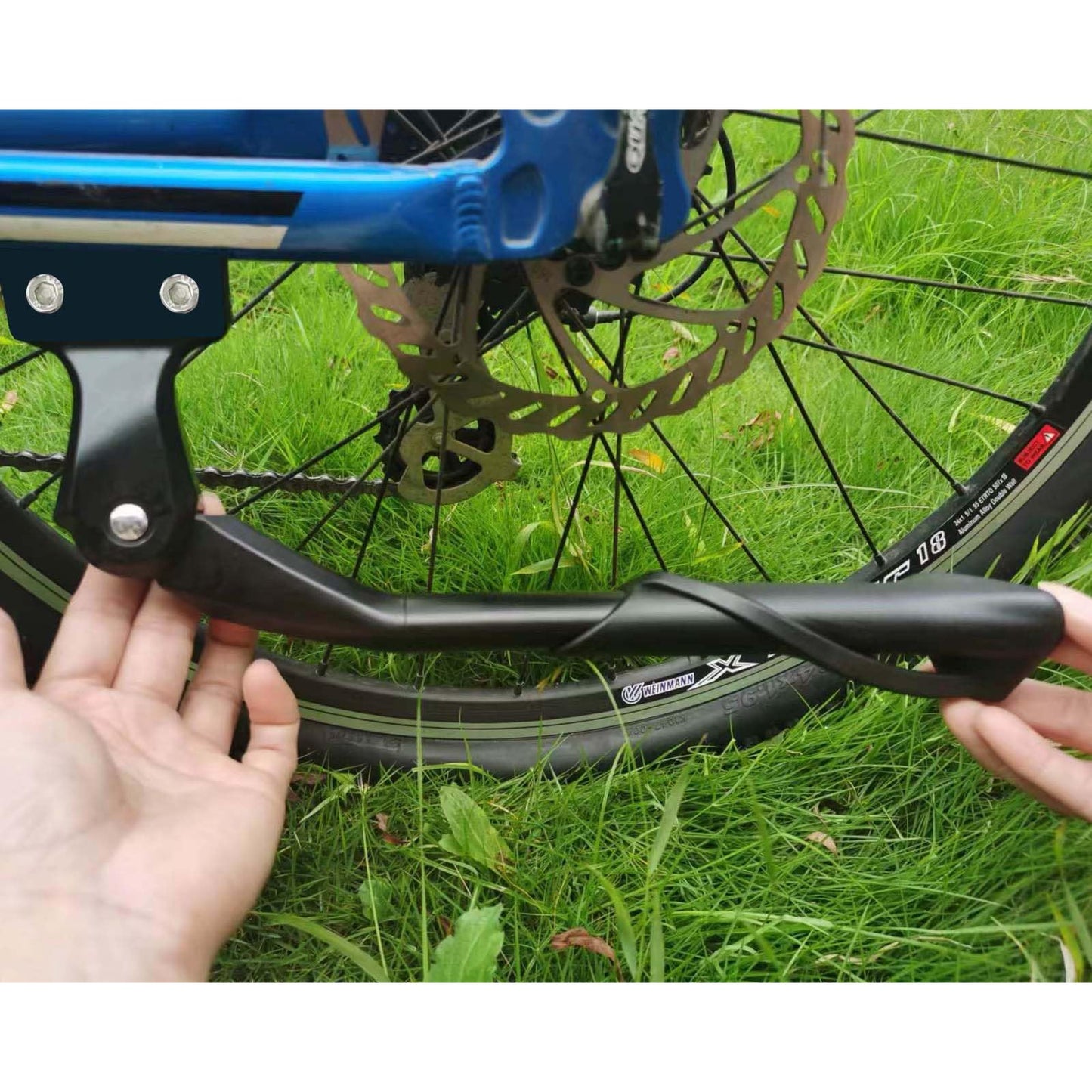 Dewier Bike Kickstand Aluminium Adjustable Bicycle Kickstand suitable Rear Side electric bicycles Fit for 26" 27.5" 29" 700C Bike Kick Stand for Bicycles ebike Kickstand (40mm Hole Distance) Storage