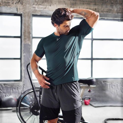 BROKIG Men's DiamondGrid Workout Shirt - Breathable Short Sleeve Muscle Tee for Bodybuilding | Quick Dry