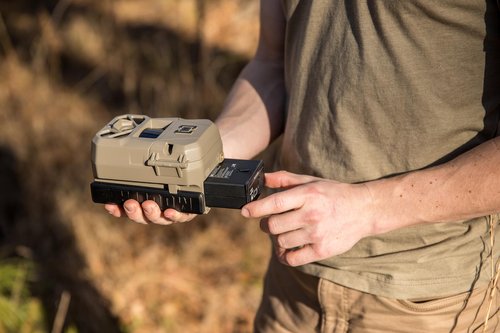 Moultrie Power Mag Rechargeable Lithium-Ion Battery Pack - Battery Pack for Edge Series Cameras - 3100mAh - Never Buy AA Batteries Again