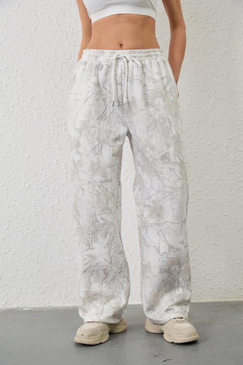Ceputer Camo Pants for Women Drawstring Wide Leg Cargo Pants Baggy High Waisted Sweatpants Fleece Y2k Camouflage Jogger Pants