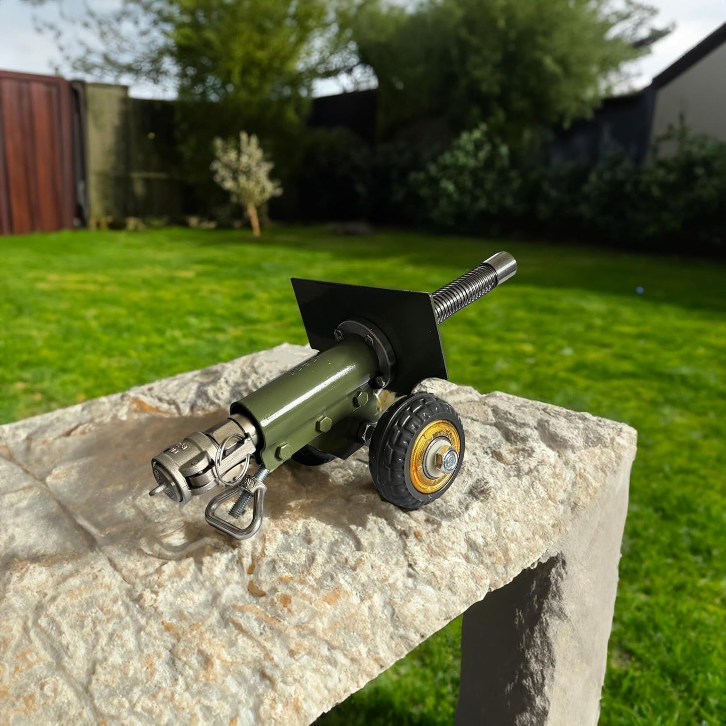 TIETHEKNOT Stainless Steel Mini Cannon Model - Recoil Mechanism for Outdoor Games & Collectors (Green)