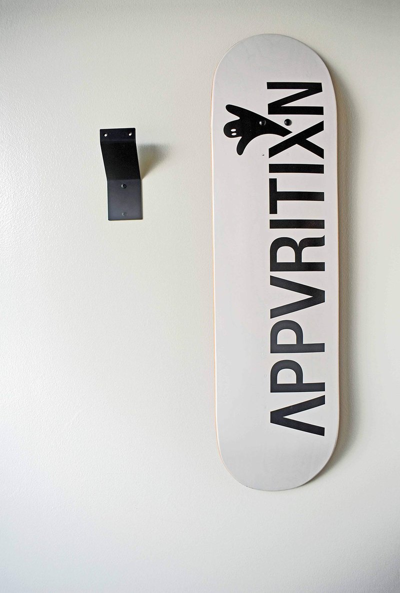 APPVRITIXN Skateboard Deck Wall Mount Hanger Rack Display Holder Decor