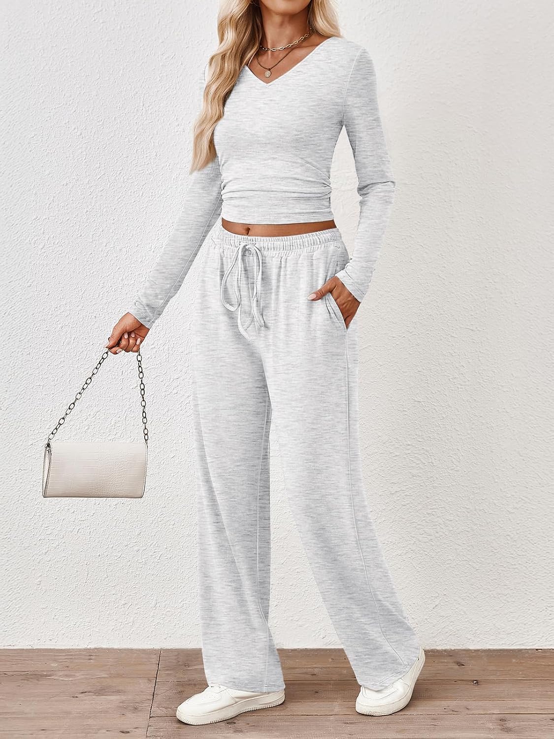 Trendy Queen 2 Piece Lounge Set - Stylish Fall Outfit for Women | Comfortable Sweatsuit in Casual Style