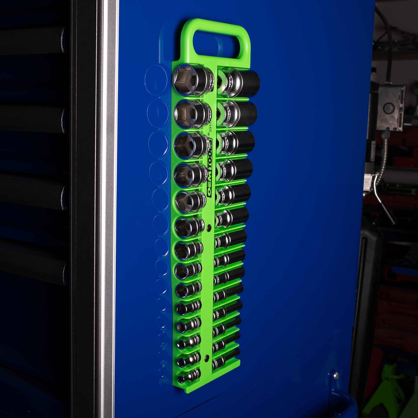 OEMTOOLS 23117 3/8" Drive Portable Magnetic Socket Organizer Tray, Magnetic Socket Holders Organizers For Tool Box, Shop, Or Garage, Holds Up To 28 Tools, Metric/SAE, Green