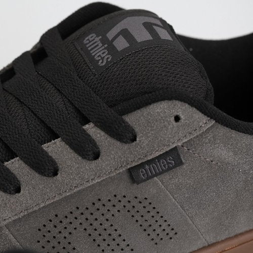 Etnies Kingpin - Classic Skate Heritage Fashion Style with on-Trend Puffy Look, Reinforced Cupsole - Grey/Black/Gum - 10.5