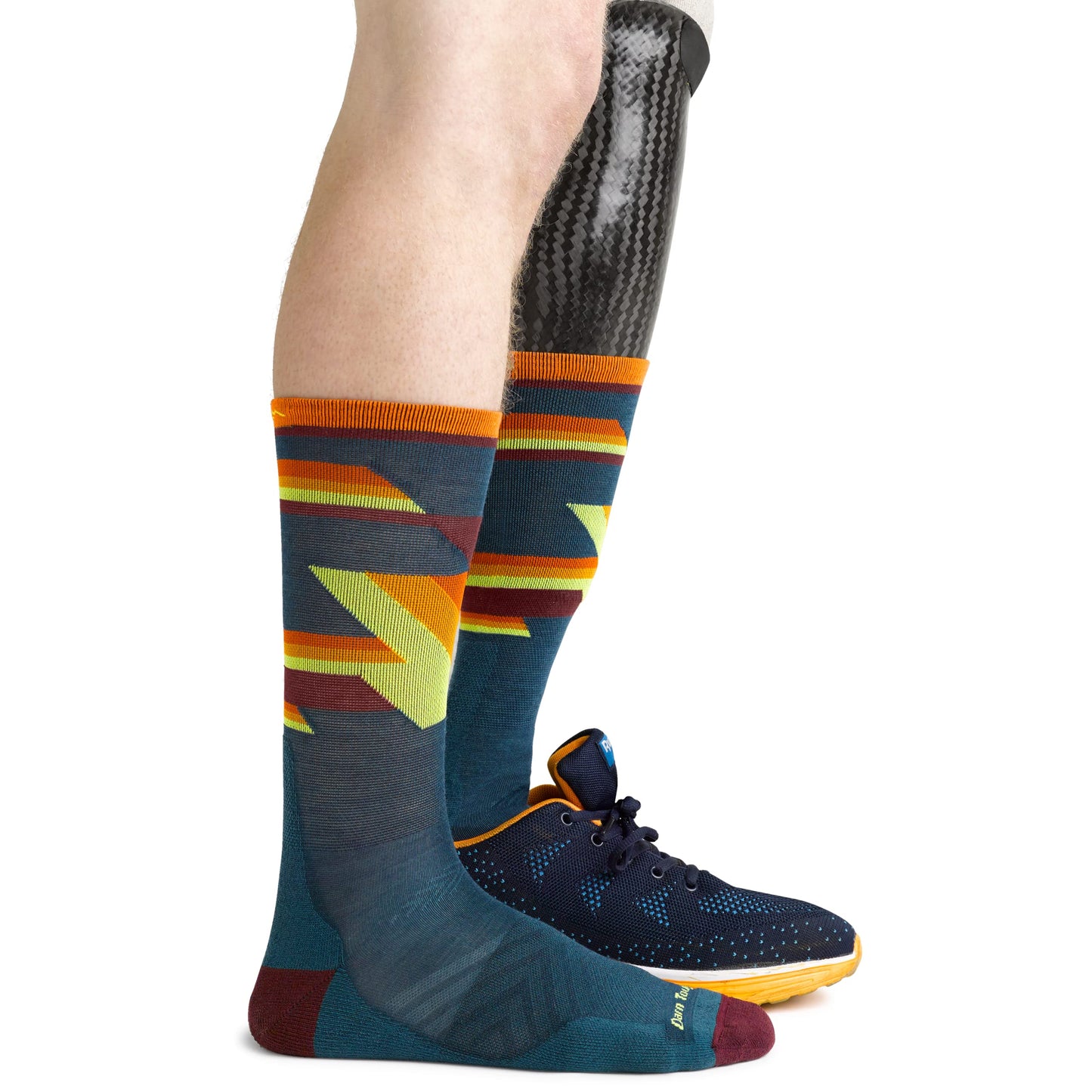 Darn Tough Men's Bolt Micro Crew Ultra-Lightweight with Cushion Running Sock (Style 1056) - Black, X-Large