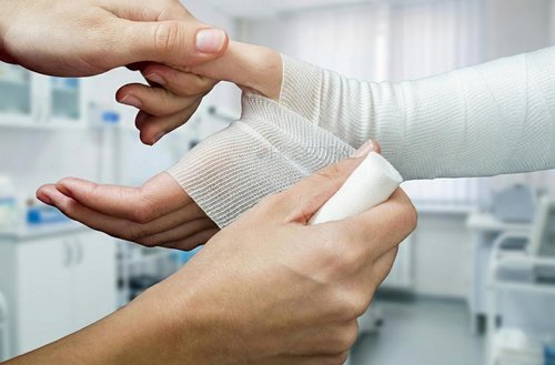 Hospora Medical Elastic Cotton Gauze Roll - 4 Inch Conforming Stretch for First Aid | 24 Individual Packs