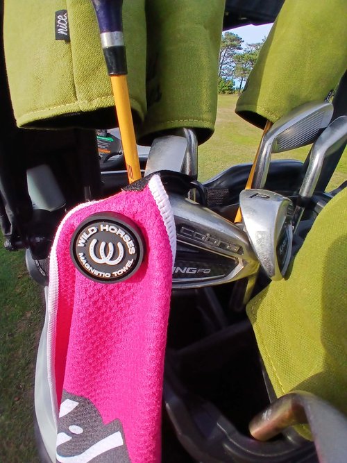 Wild Horses Vagabond Heart Magnetic Golf Towel - 18x18 Microfiber Waffle Weave with Magnet & Carabiner Clip - Ultra Absorbent Machine Washable Golf Accessories - Ladies Pink Golf Towel for Women