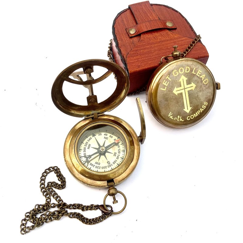 Varth Antique Brass Pocket Compass Vintage Nautical Gift with Famous Scripture Quote Engraved Baptism Gifts with Leather Case for Loved Ones, Son, Love, Partner