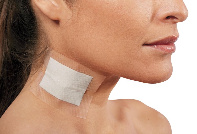Nexcare Flexible Clear Tape, Its Clear, Stretchy Design Conforms to Hard to Tape Areas, Dispenser