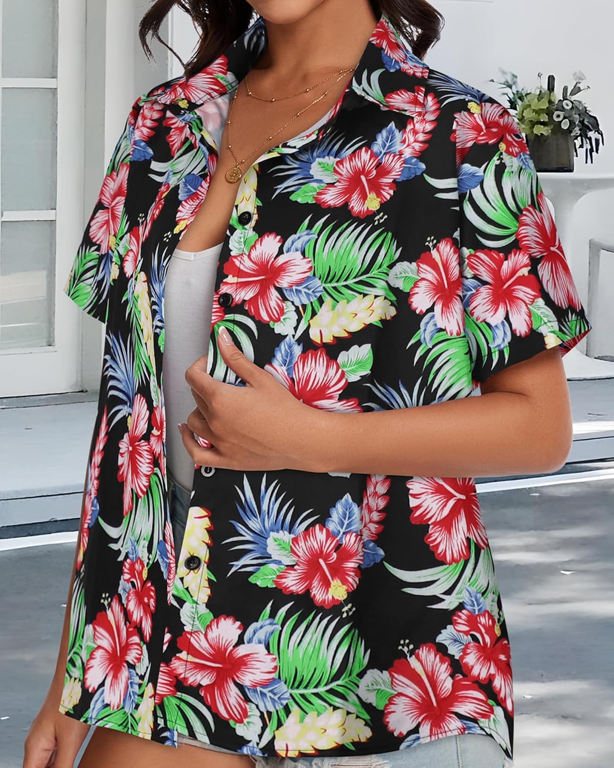 Skiennix Women’s Hawaiian Shirt - Cool Short Sleeve V-Neck Blouse for Summer Beach Outfits