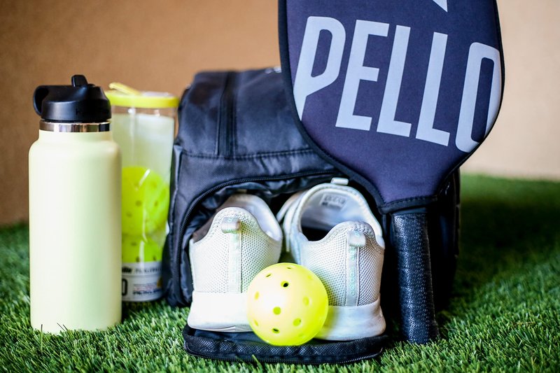 PELLO Professional Pickleball Bag | Carry Your Gear in Style | Comfort for Peak Performance on the Court | Adjusted Shoulder Straps | Long-Lasting Performance | Functionality, Durability, and Style