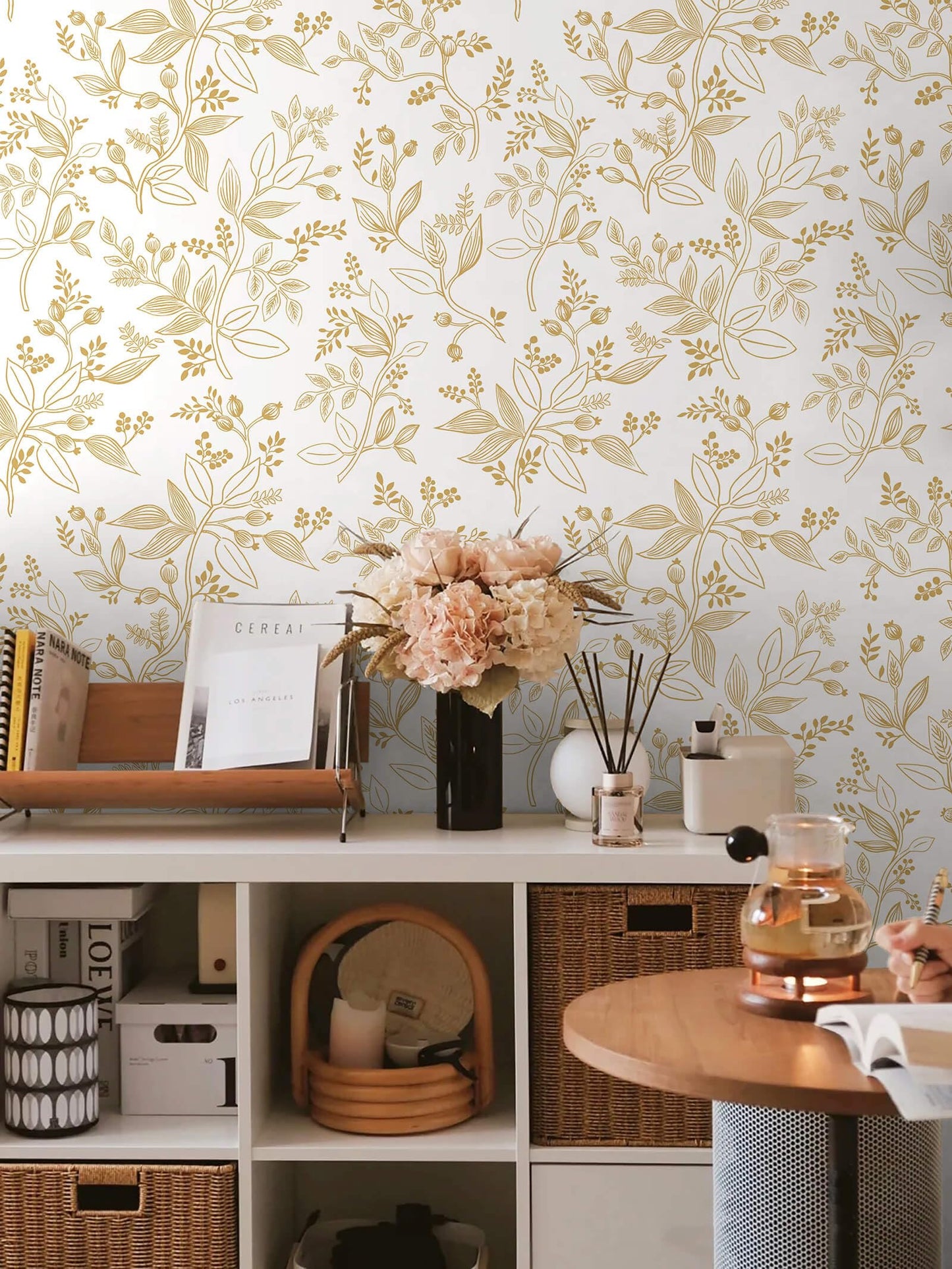 Heroad Floral Wallpaper Peel and Stick White and Gold Contact Paper Modern Removable Contact Paper for Cabinets and Drawers Bathroom Vinyl Roll Self Adhesive 78.7" x 17.3"