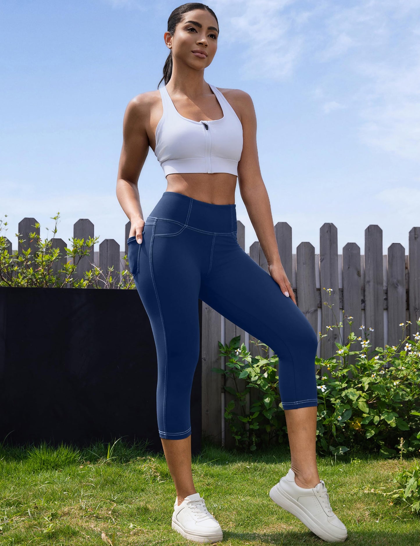 VOOVEEYA Capri Leggings for Women, High Waisted Yoga Pants with Back Pockets Crop Workout Capris Pants (Capri Navy Blue S)