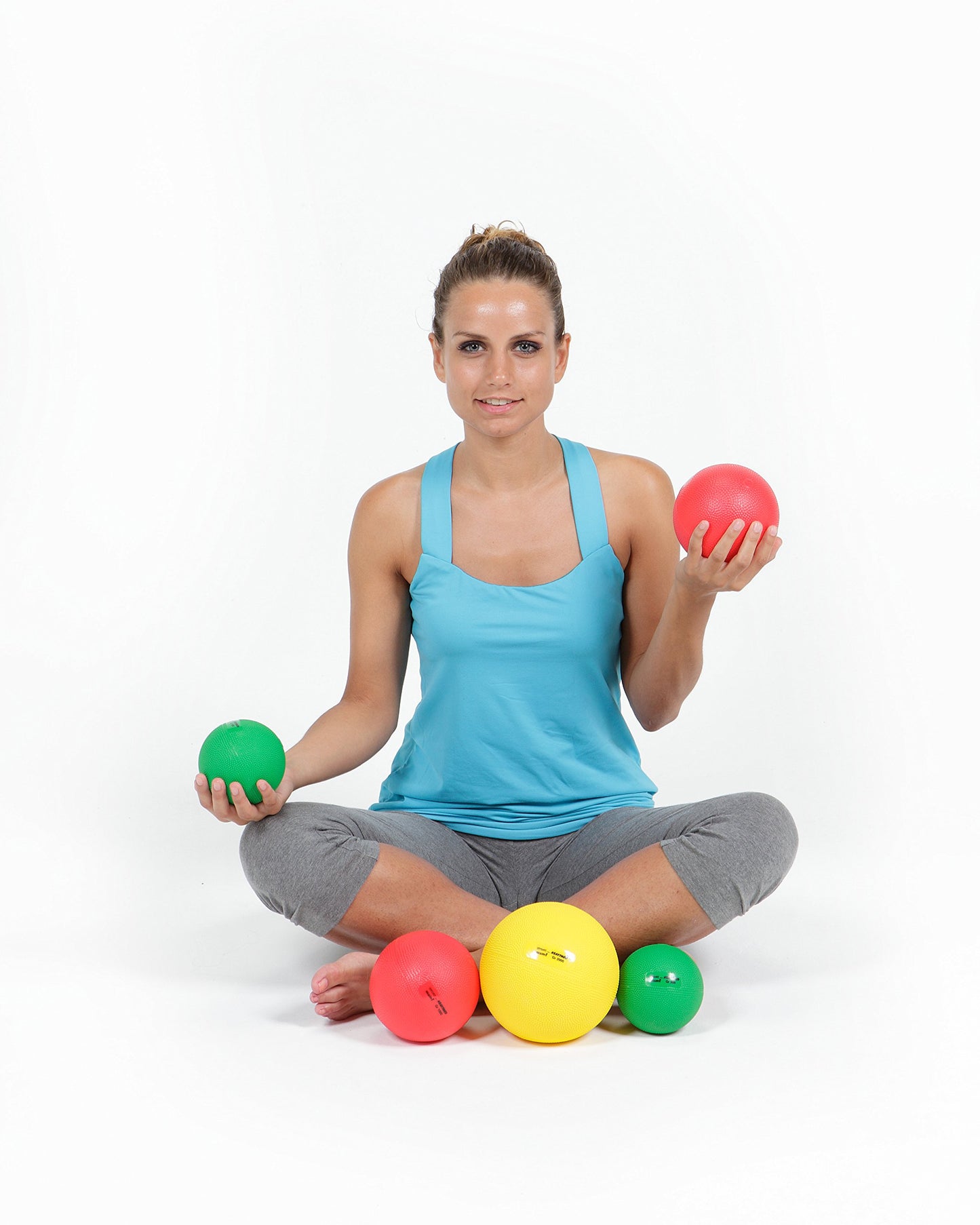 Gymnic Heavymed 2 Medicine Ball, 15cm/2 kg/4.4 lb, Yellow