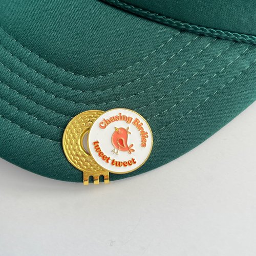 Sassy Caddy Chasing Birdies Golf Ball Marker with Magnetic Hat Clip – Gold-Tone Enamel, 1″ Stylish Ball Spot Marker