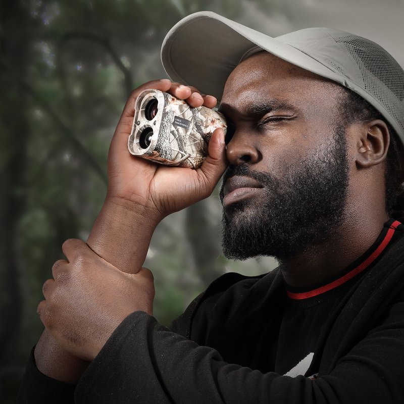 LuyFuitre 1500 Yards Hunting Laser Rangefinder, Rangefinder for Bow Hunting with Angle Compensation, 6X Zoom Golf Range Finder for Shooting, Rangefinder Illuminated for Rifle Hunting, Deer