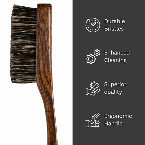 BELLAROCA® | Premium Climbing Brush with Strap – Ideal for Rock Climbing, Bouldering & Gym – Perfect Accessory for Chalk Bag