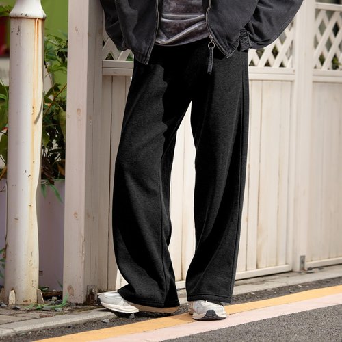 BRISIRA Mens Baggy Sweatpants (L-2XL) Fleece Lined Wide Leg Warm Sweat Pants Open Bottom with Deep Pocket & Elastic Waist Black