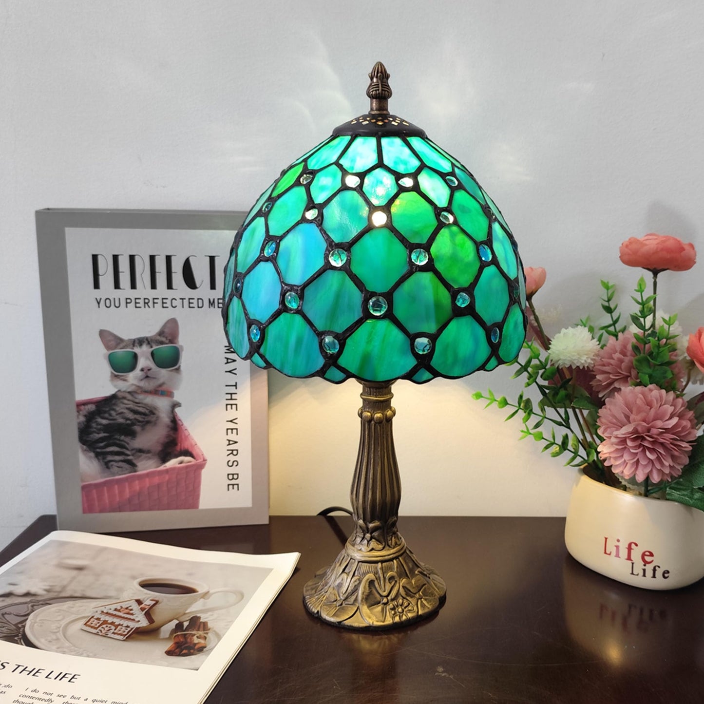 XPHMXP Small Tiffany Table Lamp 8 Inch Tiffany Style Desk Lamp Stained Glass Antique Light Bedroom Bedside Lamp Retro Reading Lamps (Green Pearls Style)
