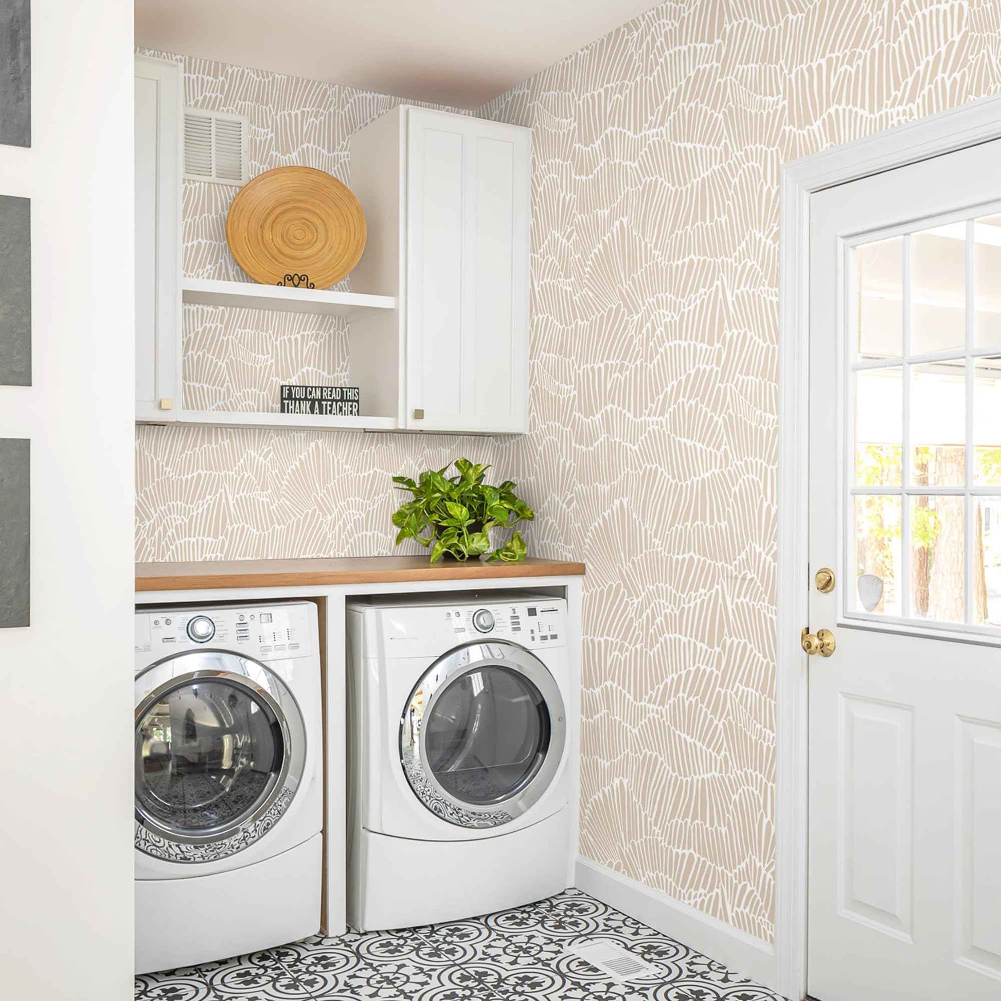 Guvana Beige Peel and Stick Wallpaper Boho Beige and White Contact Paper Modern Striped Self Adhesive Waterproof Wall Paper for Bathroom Bedroom Decor Removable Temporary Rv Wallpaper Roll 17.3"×787"